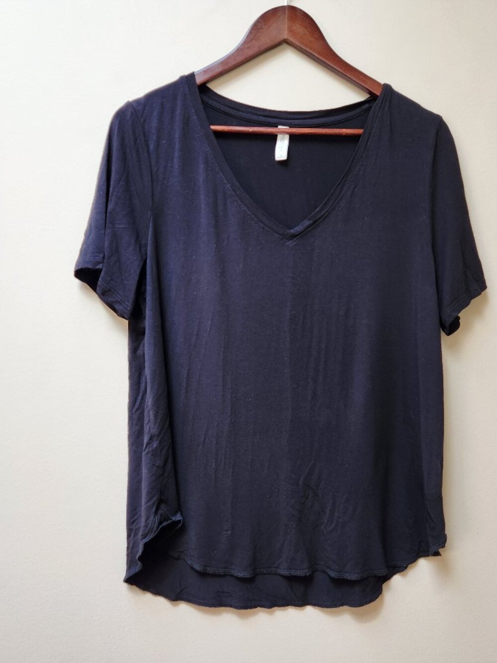 Gentle Fawn soft black t shirt / M